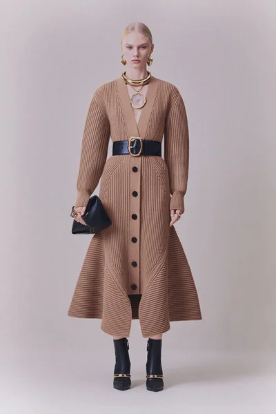 Look 13